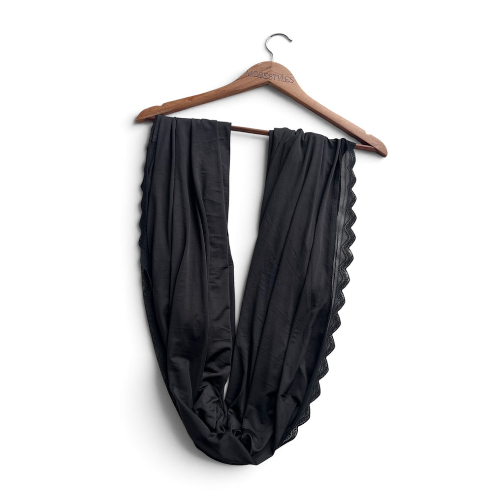 Luxe Lace in Black Velvet