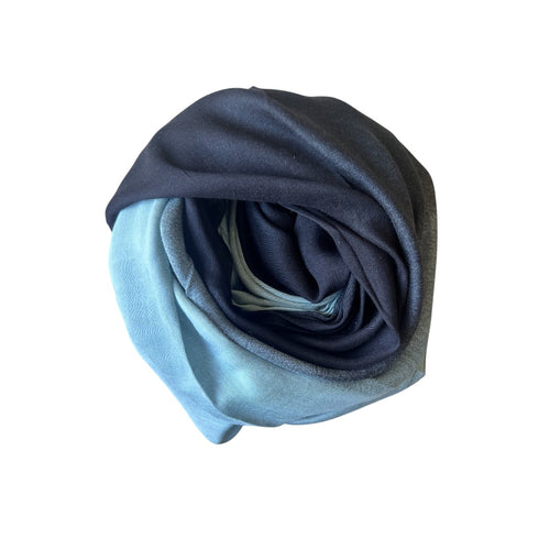 Aṭyāf in Turquoise & Black