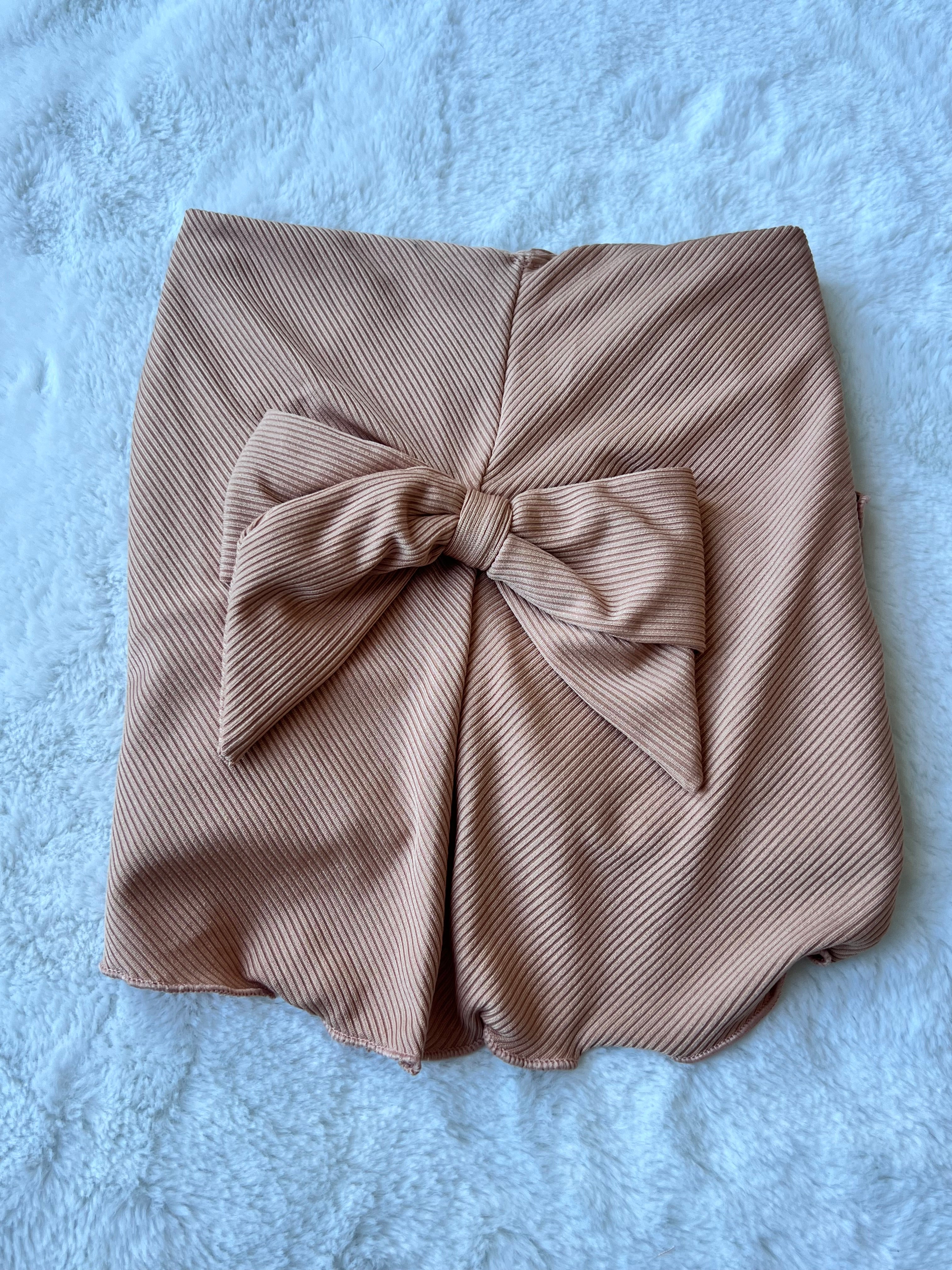 Mini Blooms in Camel