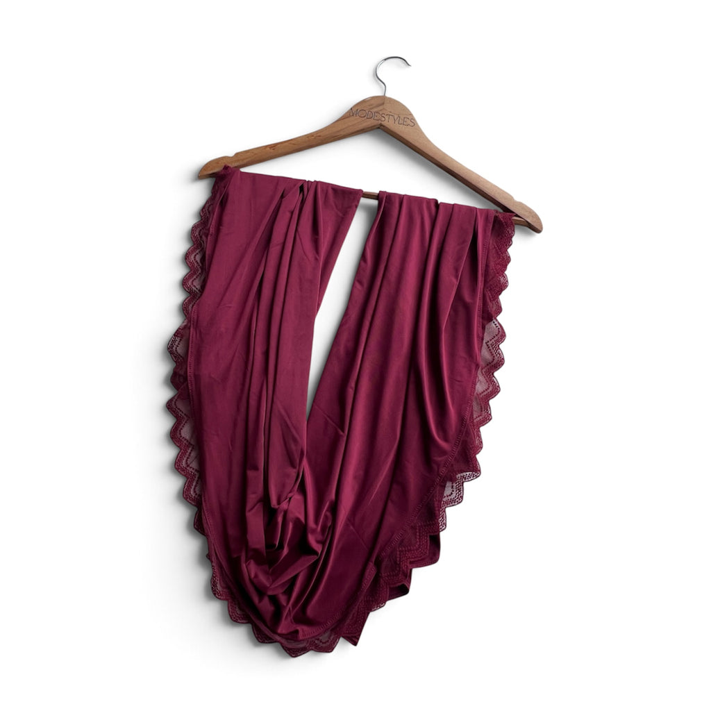 Luxe Lace in Velvet Wine