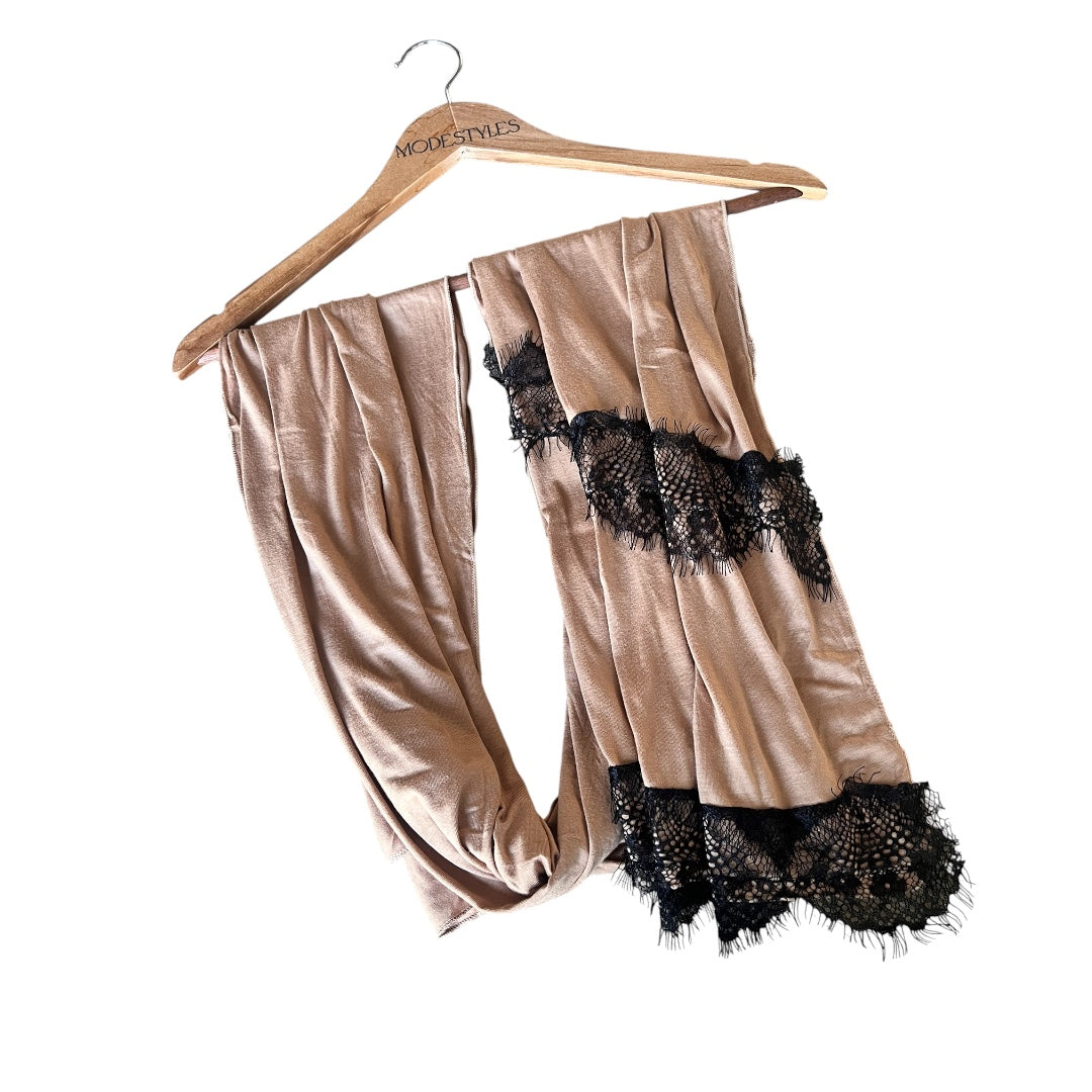 Noir Lace Jersey in Caramel