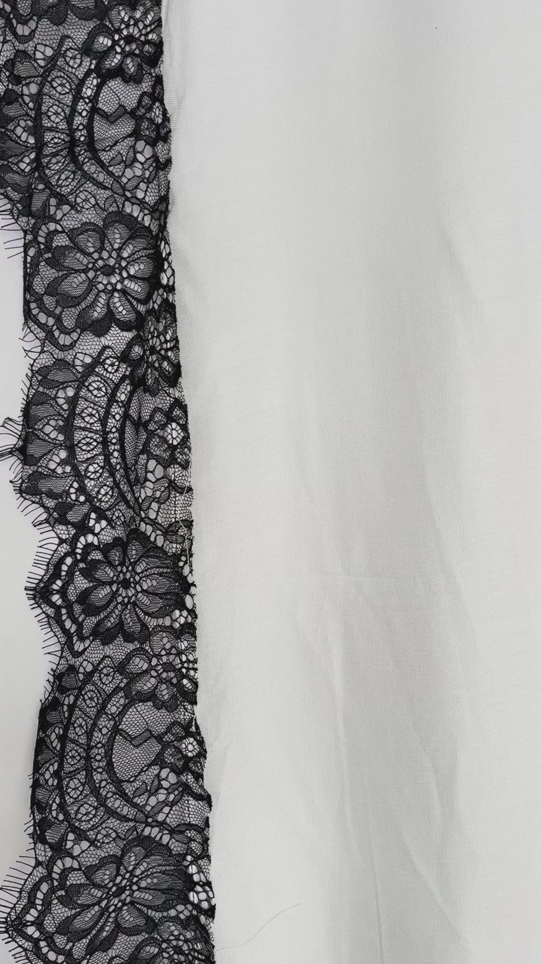Ghazelle Laced Modal in White